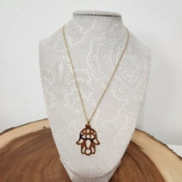 Hamsa Hand Necklace gold Tone - Picture 2 of 6